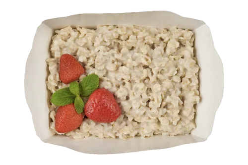 Каша овсяная с клубникой
